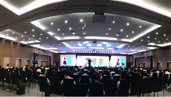 马自强受邀访广州建博会,畅谈互联网与智能家居 马自强受邀访广州建博会,畅谈互联网与智能家居