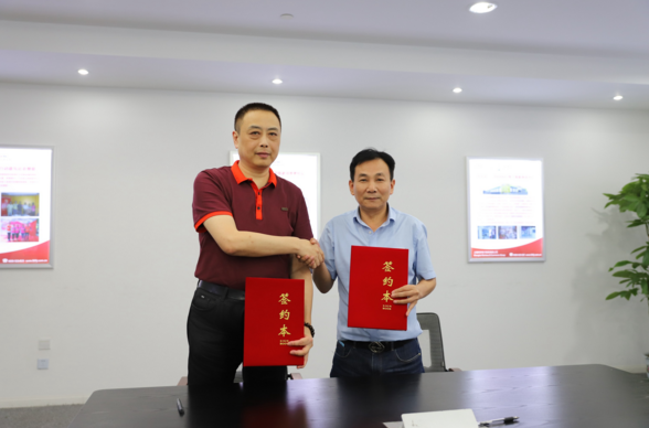 我爱我家网携手巨迪集团，强强联手开启家装新时代  