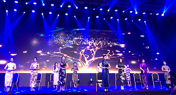 辣妈帮商业经：从最大的辣妈社群到最牛的辣妈产业  