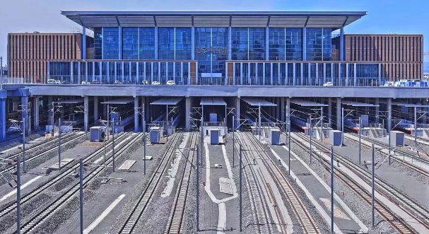 全国铁路6月20日起实行新的列车运行图