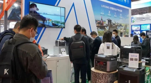 聚焦现场 2023法兰克福汽配展,卡儿酷千份手册一日派空 聚焦现场 2023法兰克福汽配展,卡儿酷千份手册一日派空